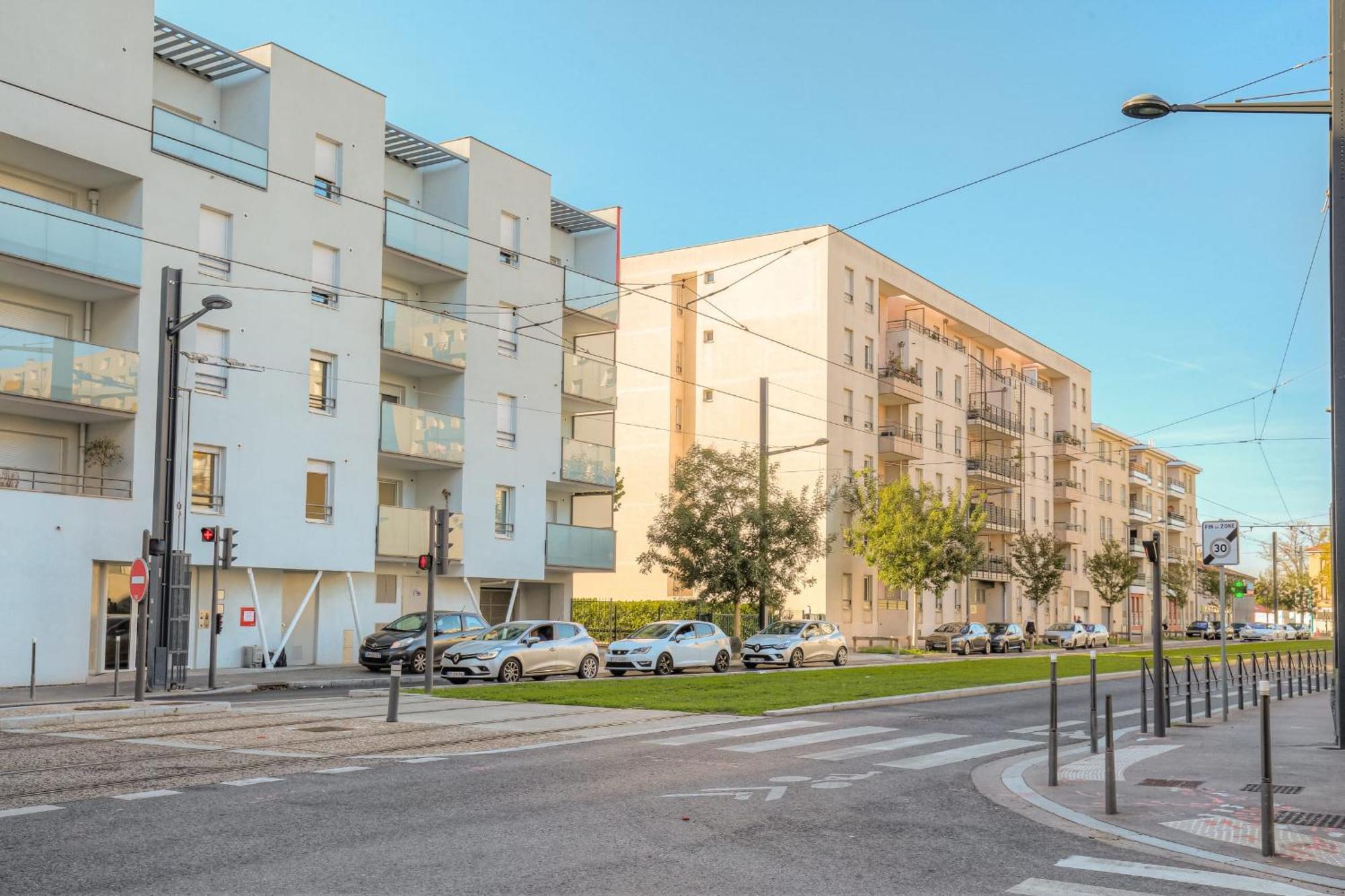 Appartement Le Spacieux Ideal Sejour Pro Ou Week-end Famille *